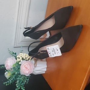 Zara Trafaluc size 8 US Blk women's pump, glass heel, NWT, never worn.